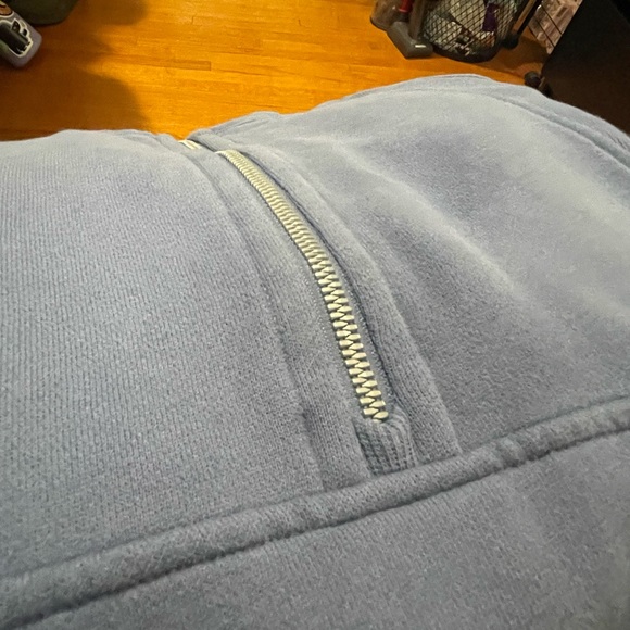 Lululemon Scuba Funnel Neck - Picture 6 of 6